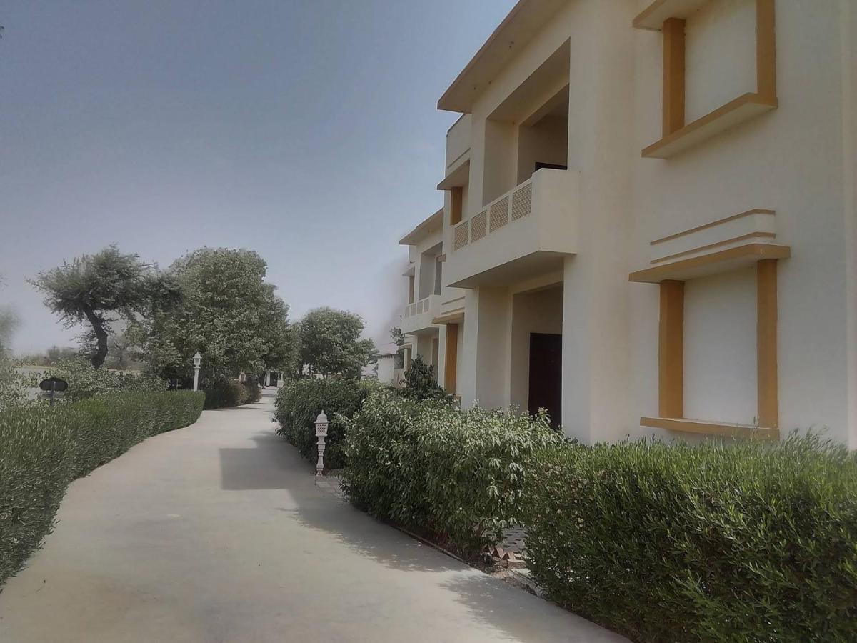 Neelkanth'S Bagar Inn Resort Jhunjhunu Exterior photo